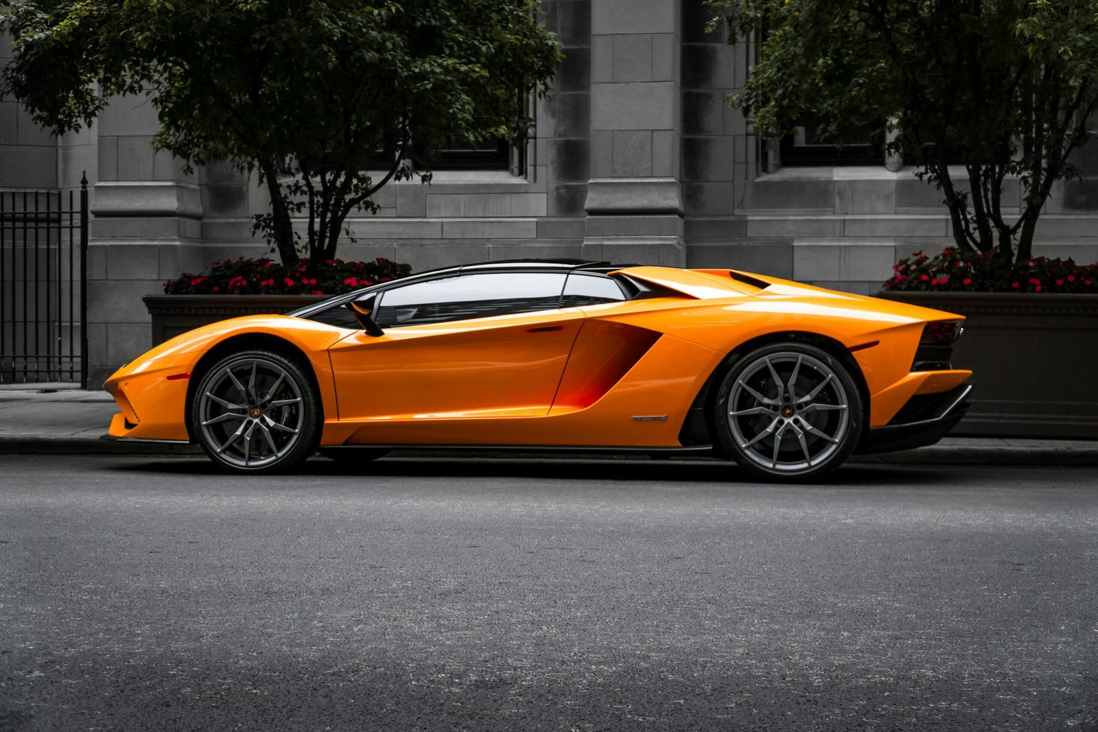 Best Sports Cars for Upcoming Football Players